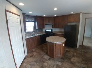 76 Saint George Dr, Bourbonnais, IL 60914