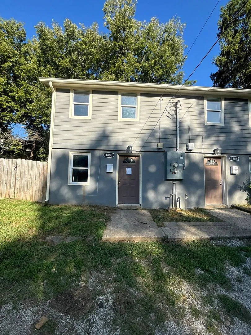 1805-1807 Brookside Ave Independence, MO 64052 — Photo 1