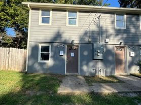 1805-1807 Brookside Ave Independence, MO 64052, 1805 Brookside Ave