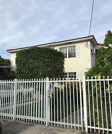 2nd image of 246 NW 41st Ave