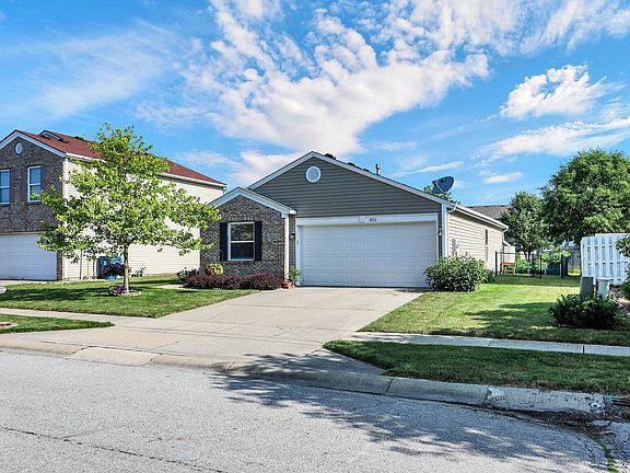 3rd image of 7852 Caraway Ln