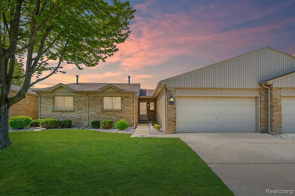 15510 Mary Ct, Clinton Township, MI 48038 Zillow