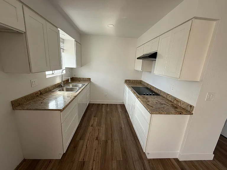 801-805 Monarch Cir — Photo 18