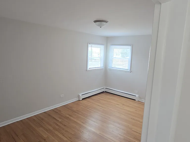 8147 Walsh Ln — Photo 10