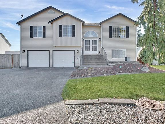 2nd image of 21814 114th St E