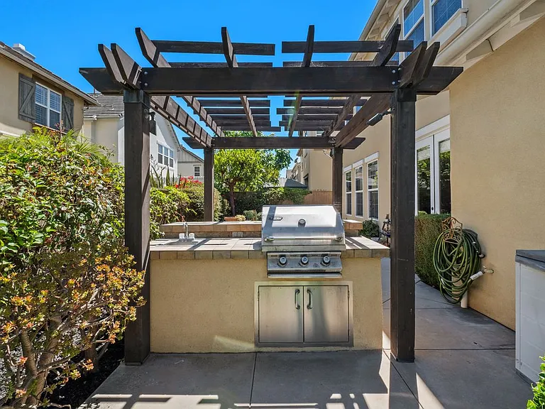 16618 Honeybee Dr — Photo 41