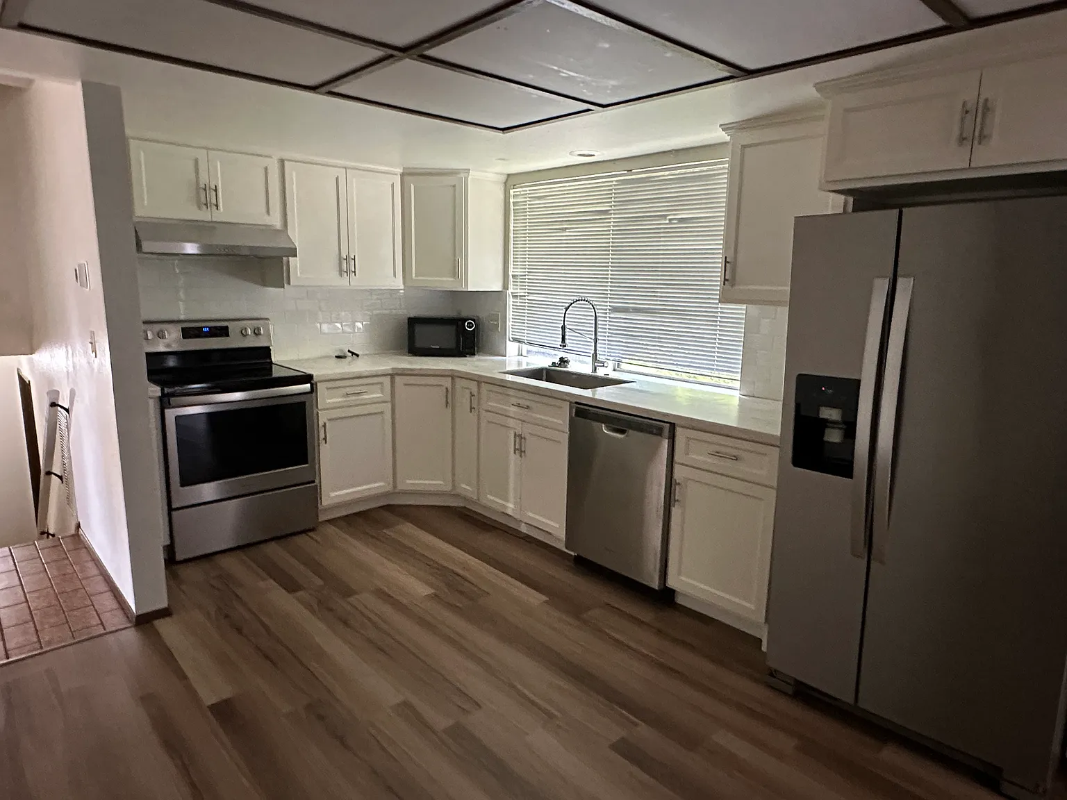 4 bed, 2182 sqft, $2,875 — Photo 3