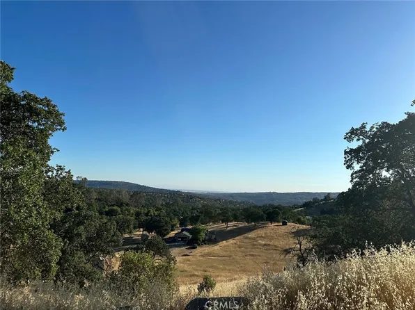 5 Ac Rd #415, Coarsegold, CA 93614