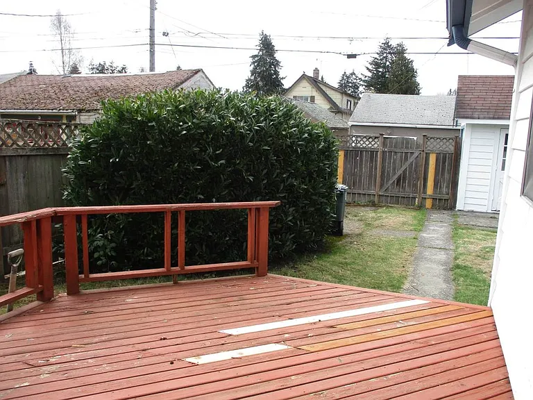 4826 S Park Ave — Photo 31