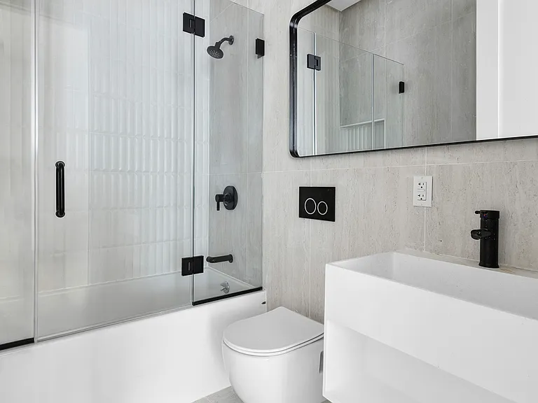 286 Covert St #1B — Photo 8