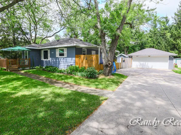 655 Four Mile Rd NW, Comstock Park, MI 49321