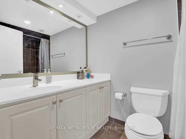 2365 Kennedy Rd #1106 — Photo 25