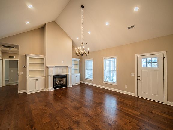 5th image of 273 Walker Way