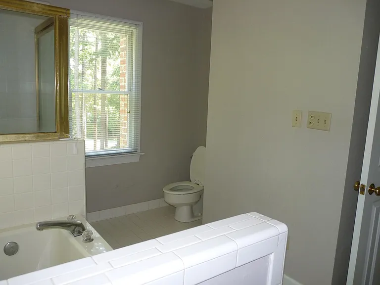 10700 Marabou Ct — Photo 16