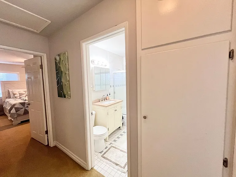 1315 Stevely Ave — Photo 10
