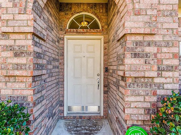 3rd image of 6205 Holliwell Ln
