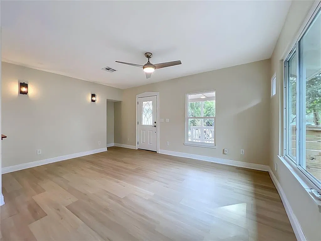2 bed, 2.0 bath, 1068 sqft, $2,775 — Photo 4