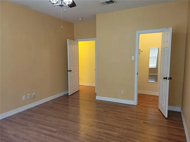 1501 Prather St — Photo 6