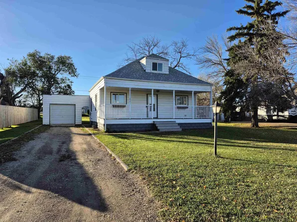 307 3rd Ave N, Glenburn, ND 58740