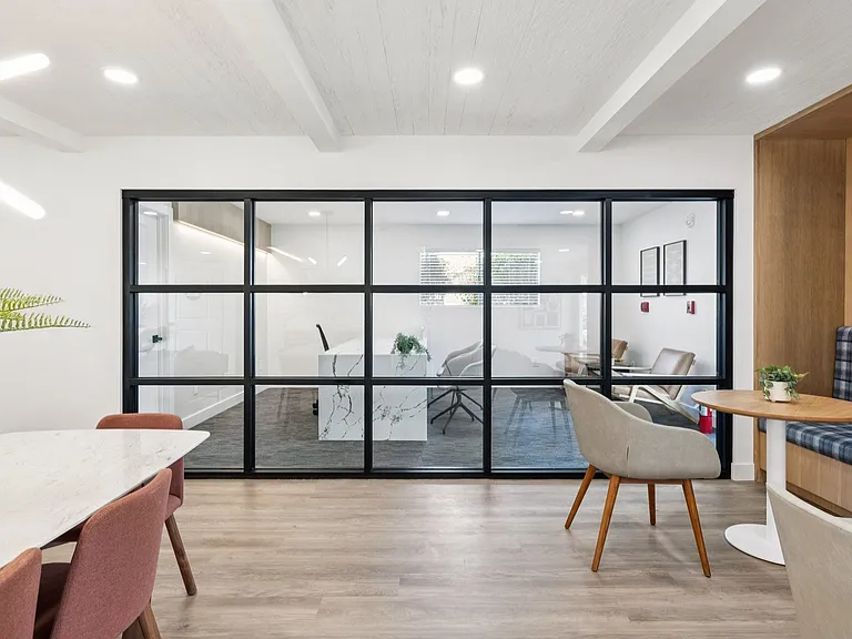 Ocean Villas Apartments — Photo 19