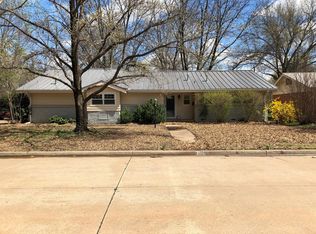 1109 S Kings St, Stillwater, OK 74074
