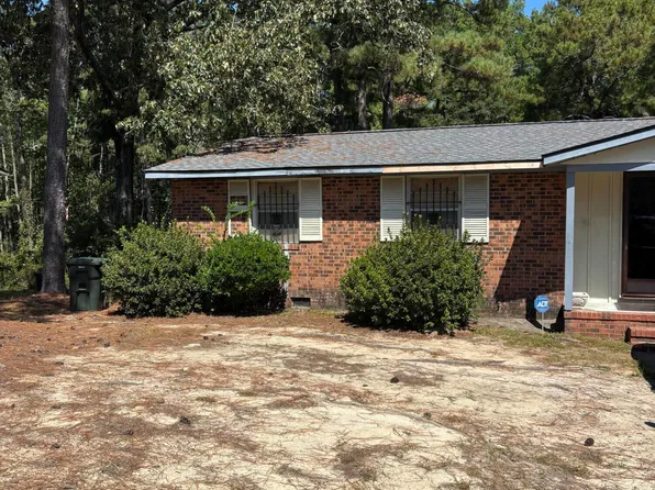 2342 Lake Ave, Fayetteville, NC 28301