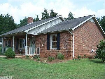 2nd image of 5168 Robin Ln