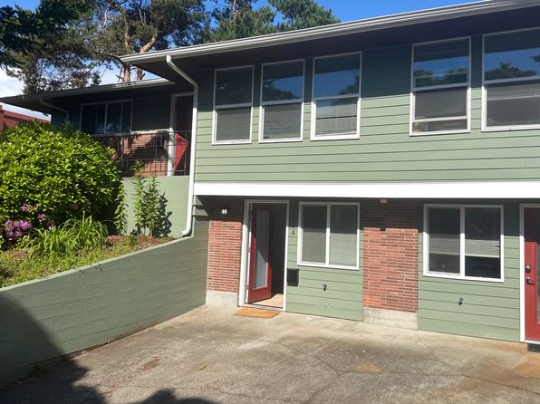 7154 46th Pl SW #C