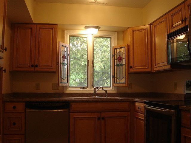 2nd image of 49 Henlopen Gdns