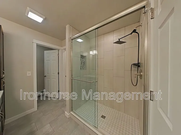 320 Meriwether Ave — Photo 24