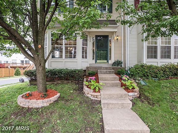5th image of 2490 Wheat Meadow Cir