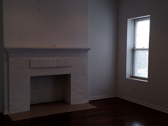 3rd image of 6339 S Woodlawn Ave APT 1