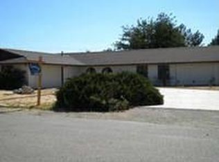 18745 Mingo Ln, Apple Valley, CA 92307