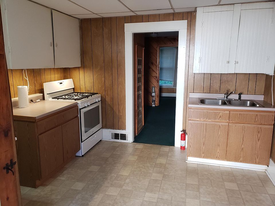 2nd image of 85 Main St #F