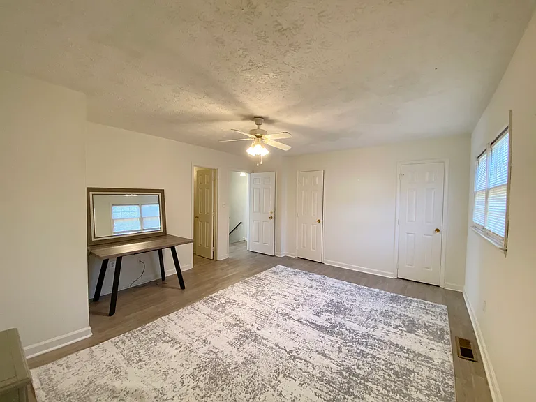 1905 S Milledge Ave #8 — Photo 10