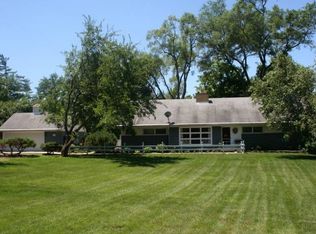 7014 Du Page Dr, Downers Grove, IL 60517