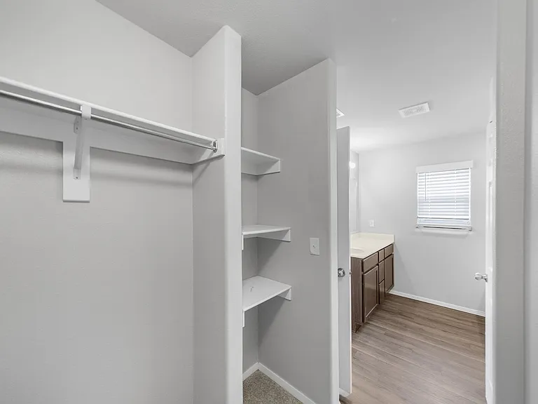 1650 King Rd — Photo 25
