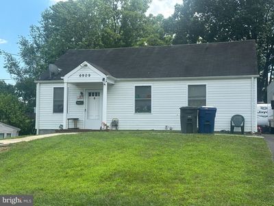 6909 Kenfig Dr, Falls Church, VA, 22042