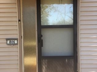 806 Pebble Lake Drive #First Floor, Ballwin, MO 63011
