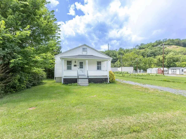 106 S Craig Ave, Covington, VA 24426