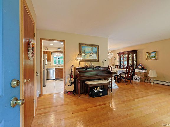 4th image of 26 Rockwood Drive