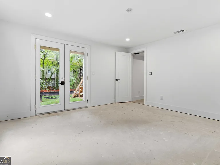 3196 Towerview Dr NE — Photo 63