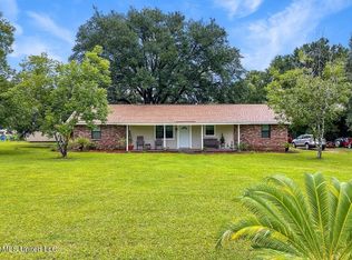 8372 McDonald Rd, Pass Christian, MS 39571