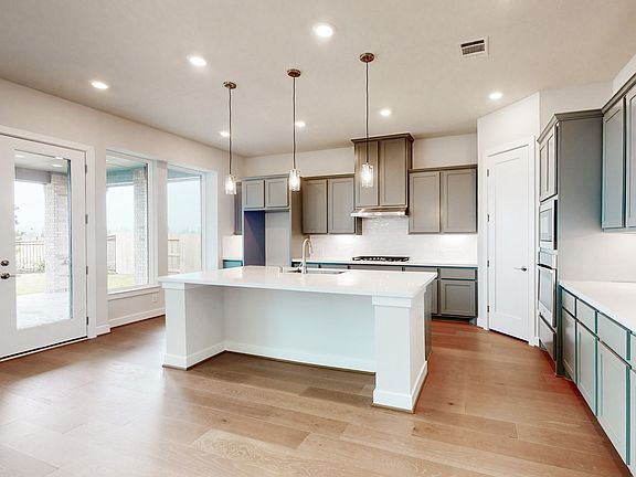 2nd image of 7310 Longspur Hollow Ln