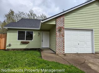 139 S 63rd St, Springfield, OR 97478