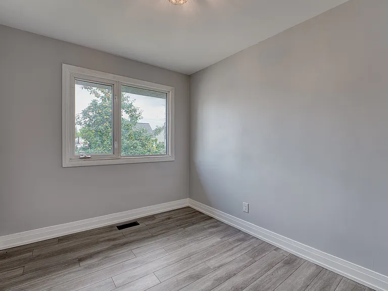 22 Ruskin St #1 — Photo 13