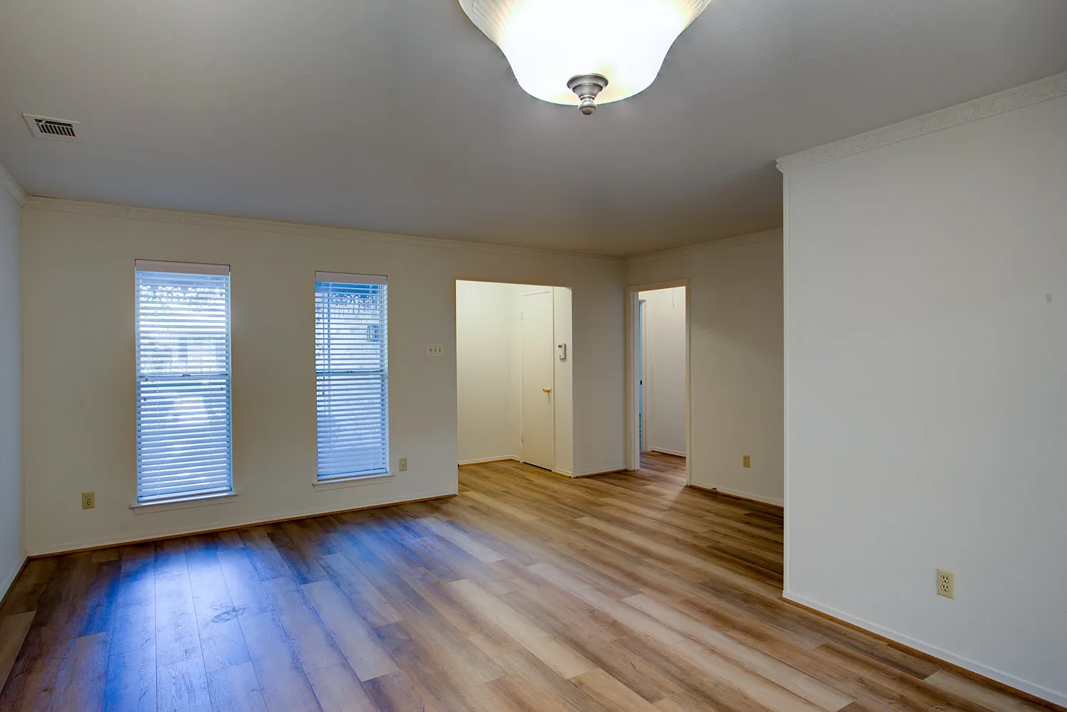 2 bed, 1608 sqft, $2,375 — Photo 2