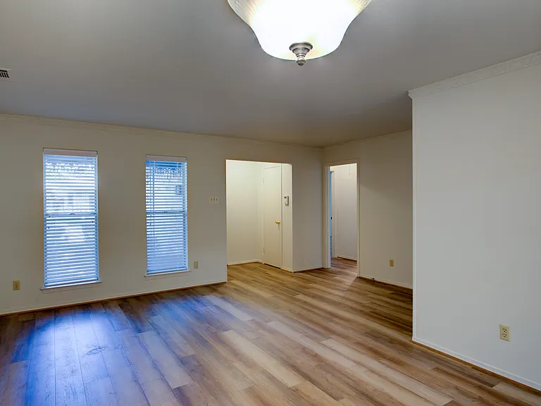 6328 Rincon Way — Photo 2