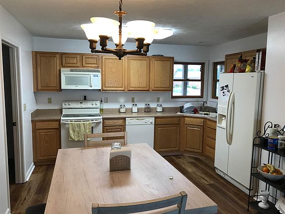 3rd image of 9524 W Canter Ct