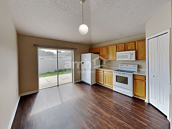 4th image of 30312 Rattana Ct